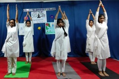 imgi_6_yogaday2506