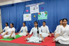 imgi_4_yogaday2504