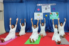 imgi_8_yogaday2508